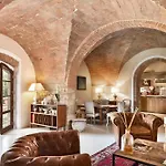 La Pieve Di San Giovanni Luxury Retreat & Lustignano